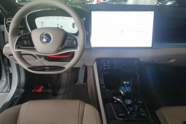 Used BYD Han 2025 DM-i 125KM Prestige Model Center Console