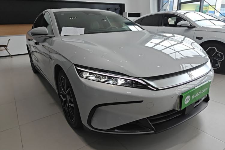 Used BYD Han 2025 DM-i 125KM Prestige Model Front Right 45 Deg