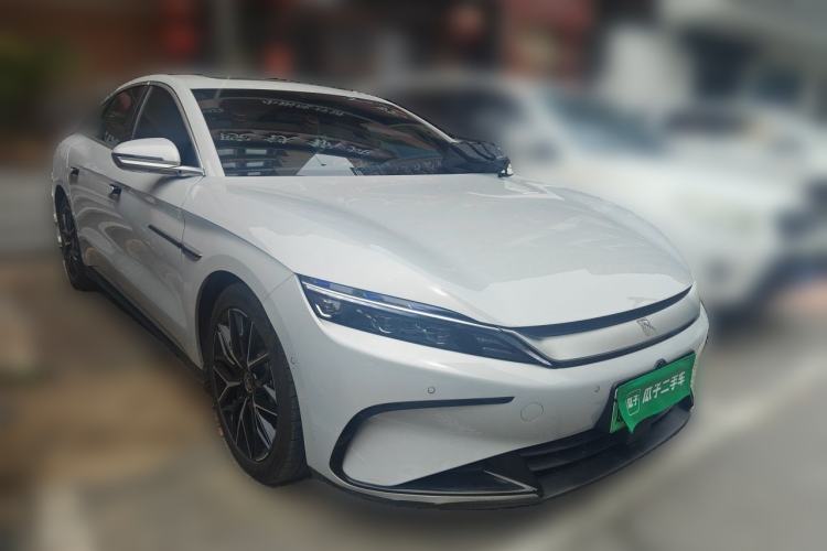 Used BYD Han 2025 DM-i Smart Drive 125KM Prestige Model Front Right 45 Deg