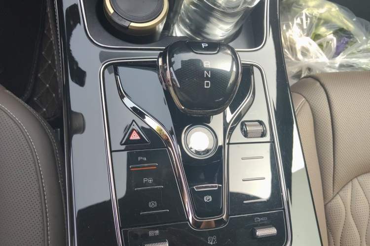Used BYD Han 2025 EV 605KM Prestige Model Gear Lever