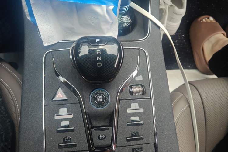 Used BYD Han 2025 DM-i Smart Drive 125KM Prestige Model Gear Lever