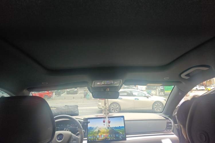 Used BYD Han 2025 DM-i Smart Drive 125KM Prestige Model Headliner