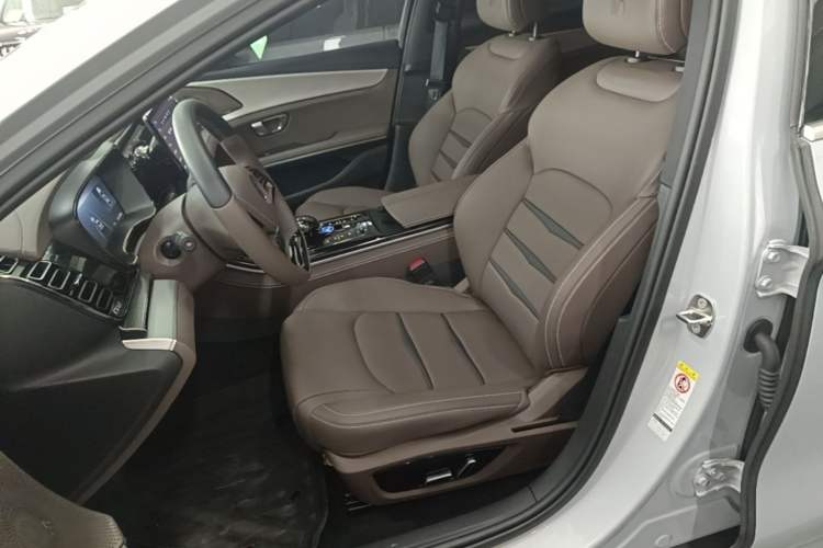 Used BYD Han 2025 DM-i 125KM Comfort Model Left Front Seat