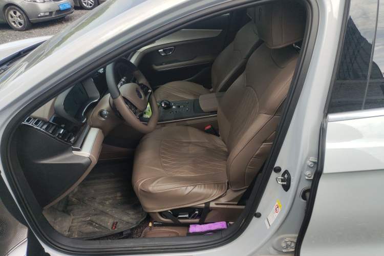 Used BYD Han 2025 EV Intelligent Driving Edition 605KM Prestige Model Left Front Seat