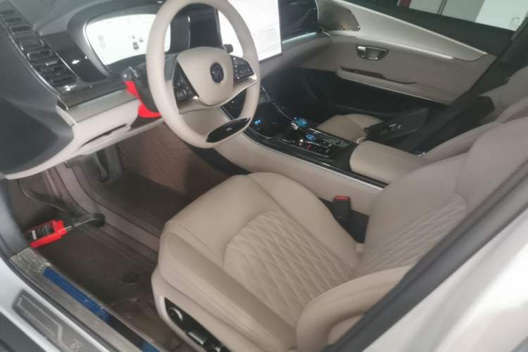 Used BYD Han 2025 DM-i 125KM Prestige Model Left Front Seat