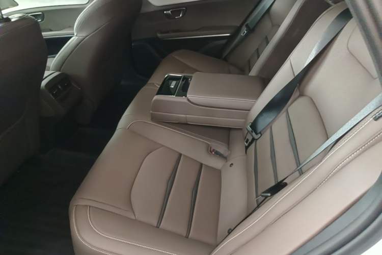 Used BYD Han 2025 DM-i 125KM Comfort Model Left Rear Seat