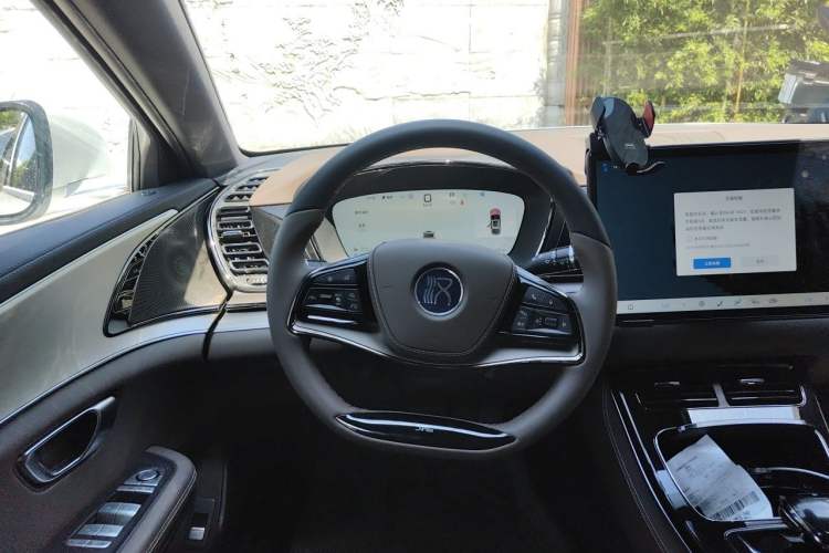 Used BYD Han 2025 DM-i 125KM Elite Model Steering Wheel