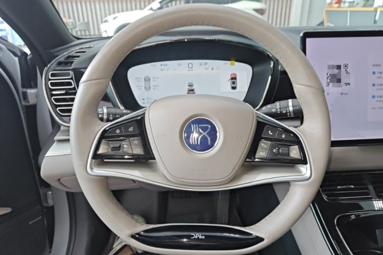 Used BYD Han 2025 DM-i 125KM Prestige Model Steering Wheel