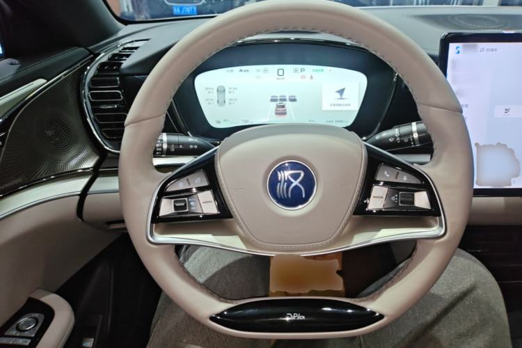 Used BYD Han 2025 EV 605KM Prestige Model Steering Wheel