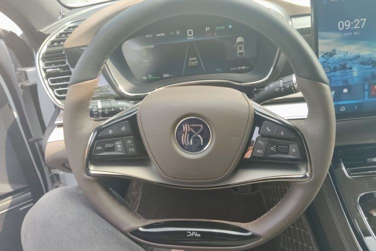 Used BYD Han 2025 EV 605KM Prestige Model Steering Wheel