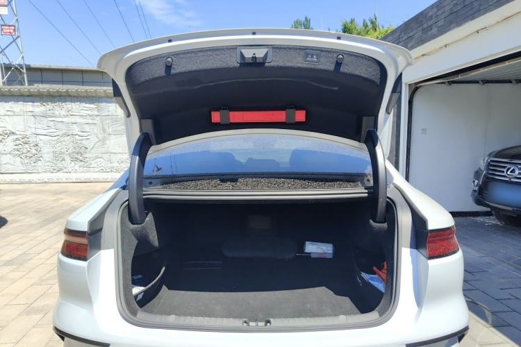 Used BYD Han 2025 DM-i 125KM Elite Model Trunk
