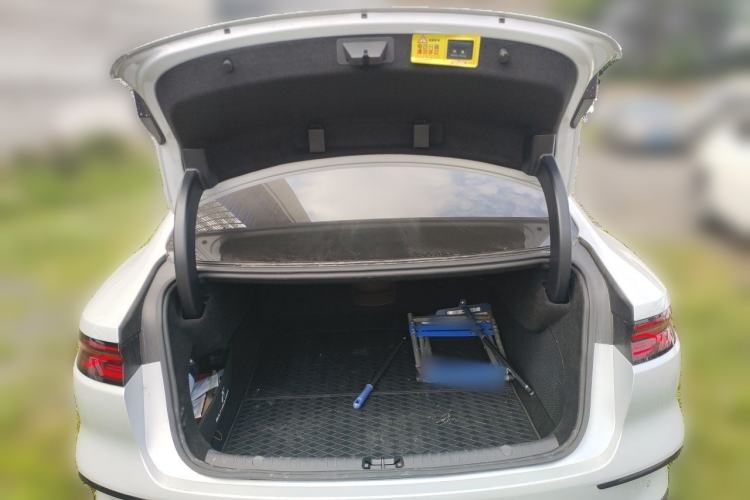 Used BYD Han 2025 EV Intelligent Driving Edition 605KM Prestige Model Trunk