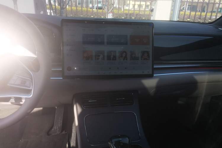 Used BYD Han 2025 DM-i Intelligent Driving Edition 125KM LiDAR Flagship Model Audio And AC Panel