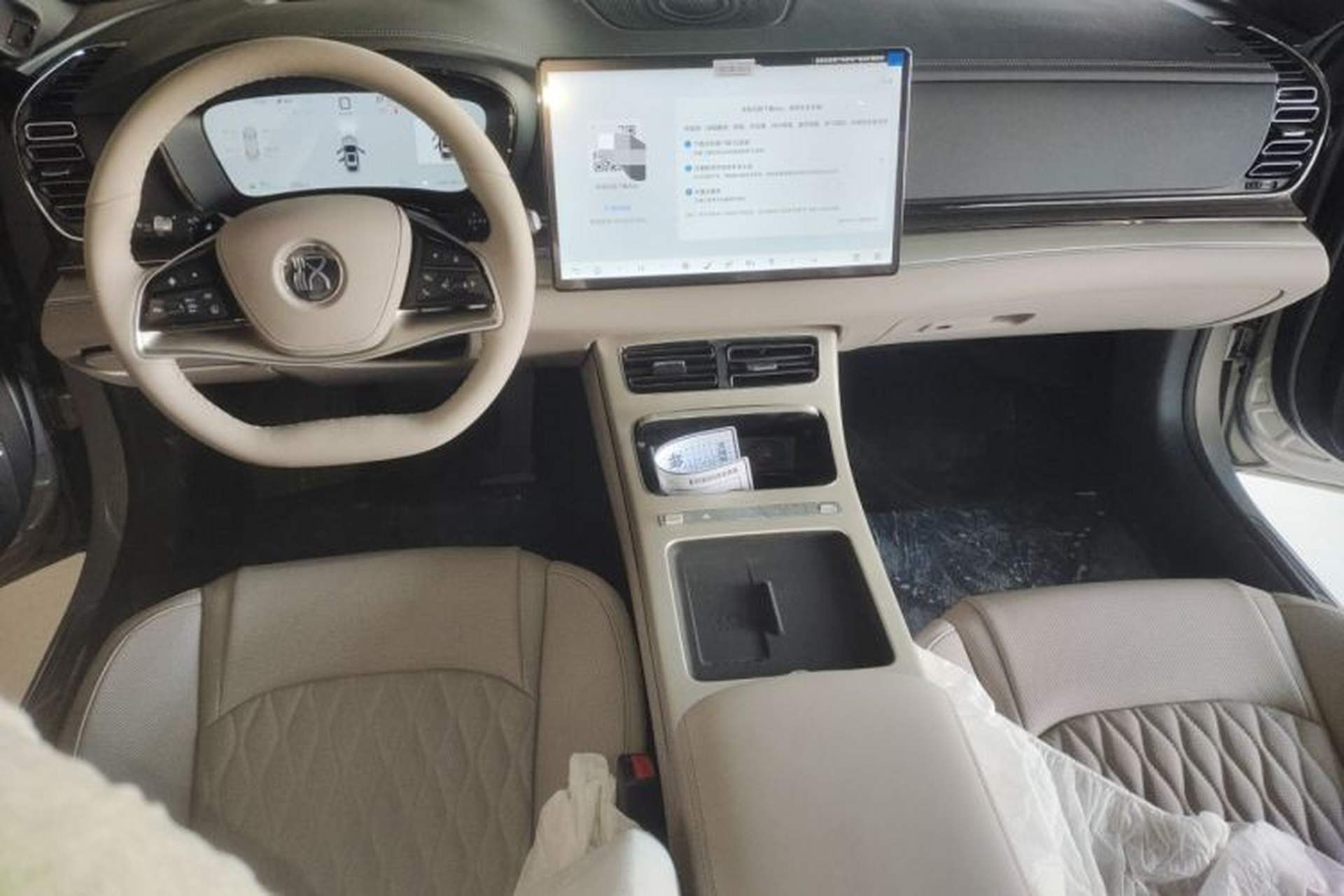 Used BYD Han 2025 Model EV Intelligent Driving Edition 635KM LiDAR Flagship Center Console