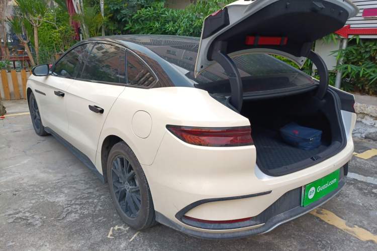 Used BYD Han 2025 DM-i 125KM Elite Model Exterior 2