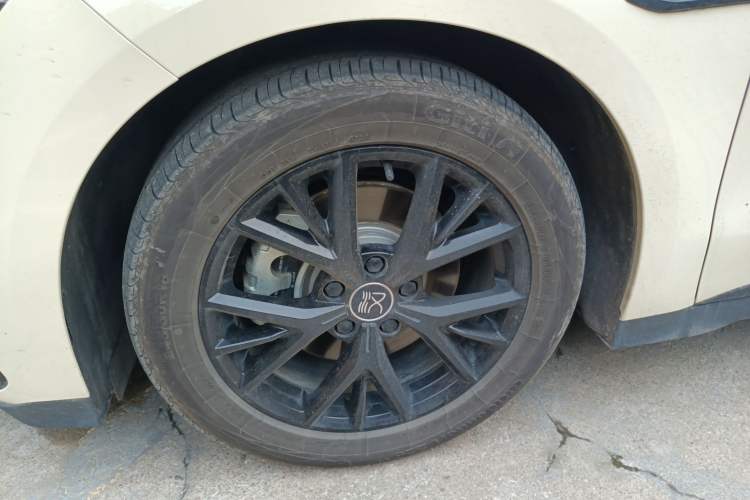 Used BYD Han 2025 DM-i 125KM Elite Model Exterior 4