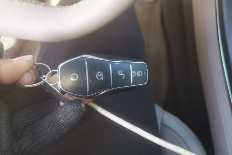 Used BYD Han 2025 DM-i Intelligent Driving Edition 125KM LiDAR Flagship Model Interior 1