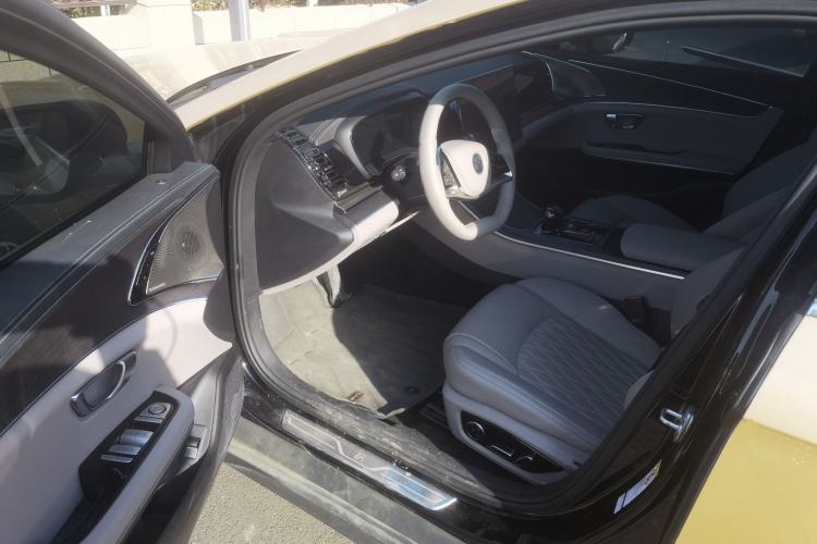 Used BYD Han 2025 DM-i Intelligent Driving Edition 125KM LiDAR Flagship Model Interior 3