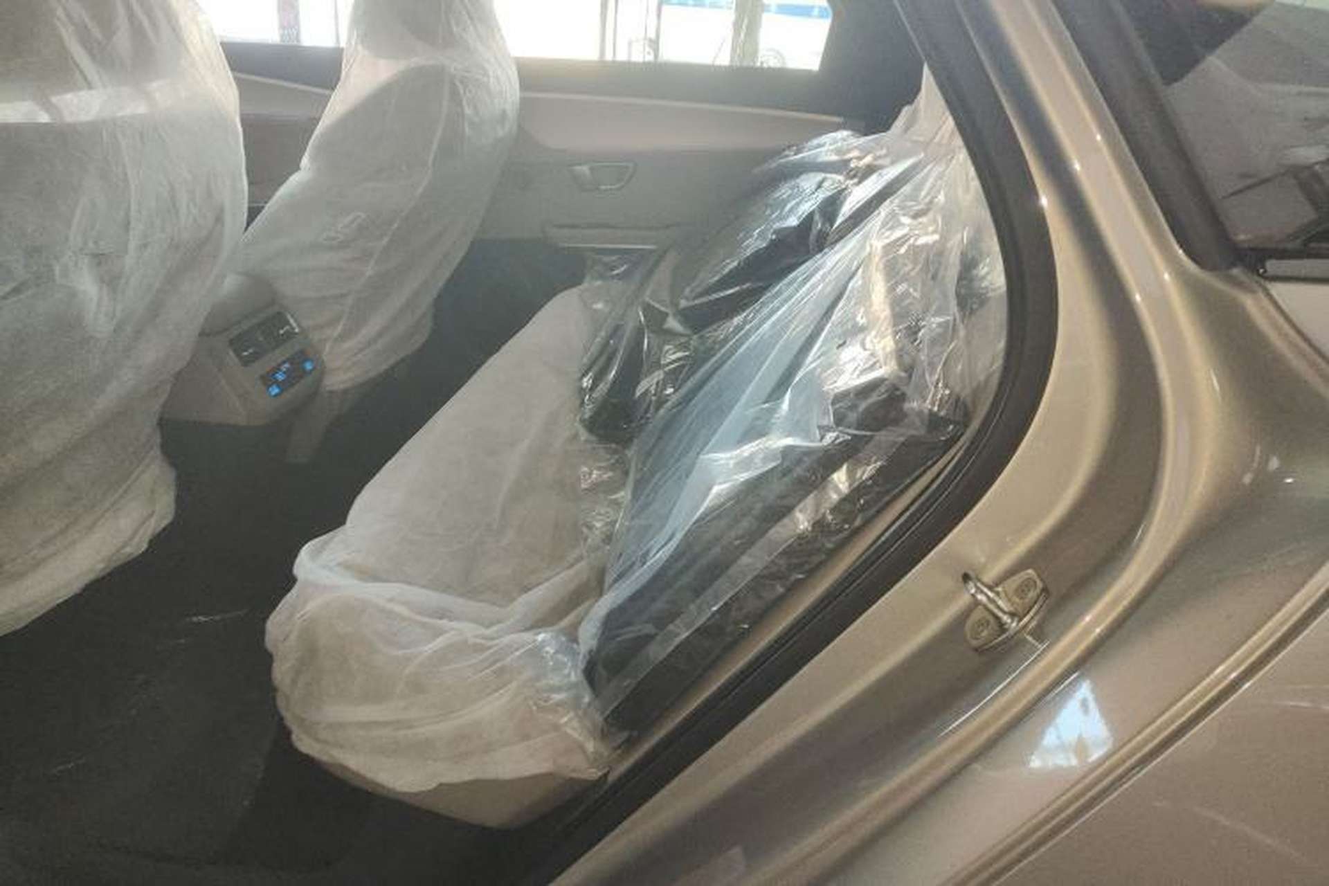 Used BYD Han 2025 Model EV Intelligent Driving Edition 635KM LiDAR Flagship Left Rear Seat