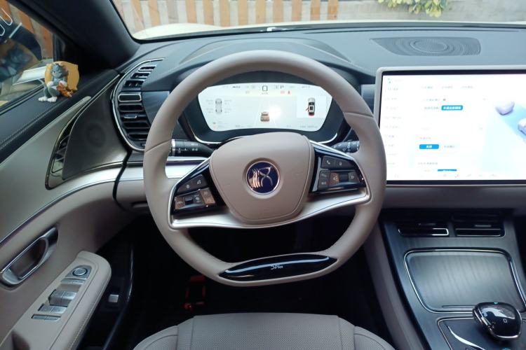 Used BYD Han 2025 DM-i 125KM Elite Model Steering Wheel