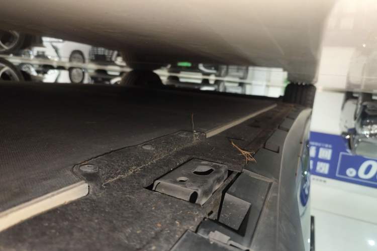 Used BYD Han L 2025 EV 701 km LiDAR Flagship Edition Left Side Sill