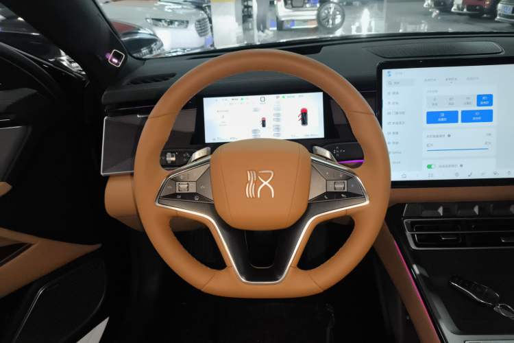 Used BYD Han L 2025 EV 701 km LiDAR Flagship Edition Steering Wheel