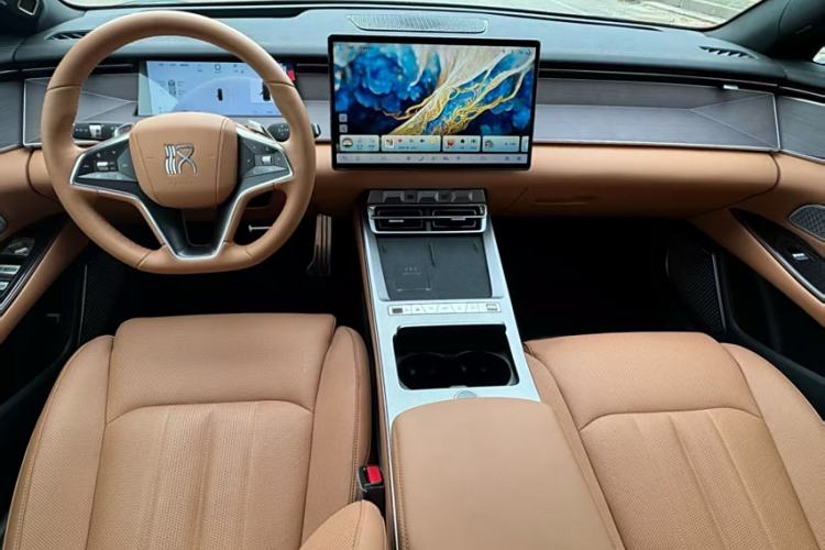 Used BYD Han L 2025 DM-p Four-Wheel-Drive LiDAR Flagship Model Interior 2