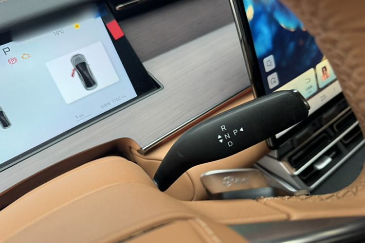 Used BYD Han L 2025 DM-p Four-Wheel-Drive LiDAR Flagship Model Interior 6