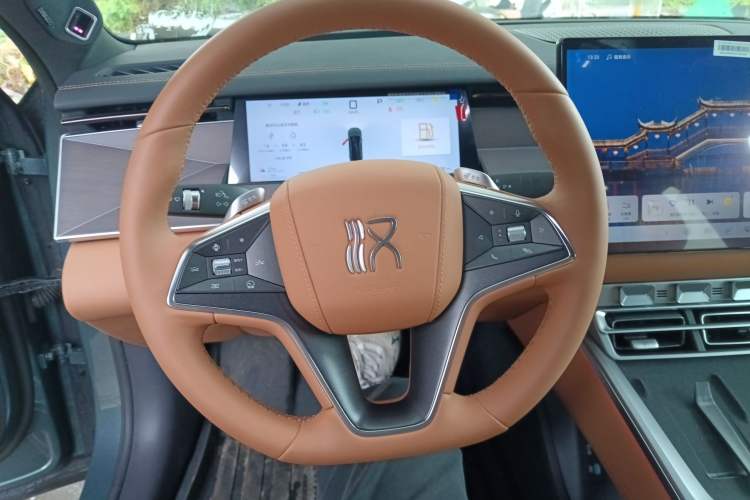 Used BYD Han L 2025 DM-p Four-Wheel-Drive LiDAR Flagship Model Steering Wheel