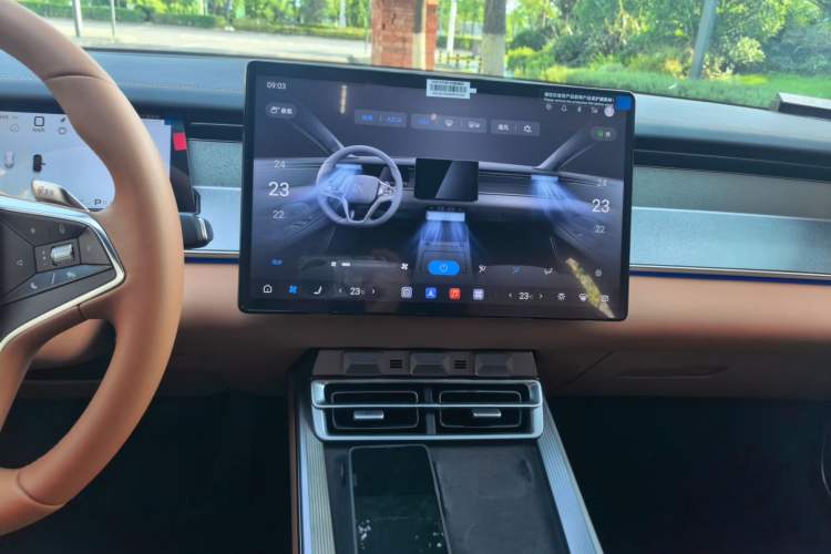 Used BYD Han L 2025 EV 701KM LiDAR Deluxe Edition Audio And AC Panel