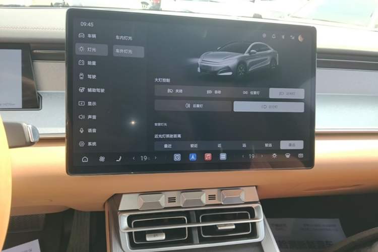 Used BYD Han L 2025 DM-i 200KM LiDAR Luxury Model Audio And AC Panel