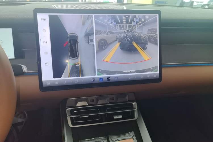 Used BYD Han L 2025 EV 701 km LiDAR Flagship Edition Audio And AC Panel