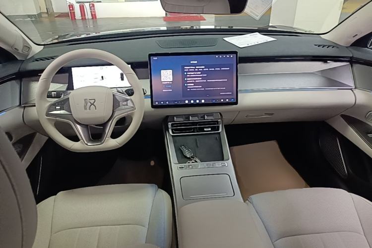 Used BYD Han L 2025 DM-i 200KM LiDAR Luxury Model Center Console