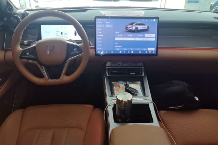 Used BYD Han L 2025 EV 701 km LiDAR Flagship Edition Center Console