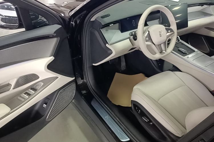 Used BYD Han L 2025 DM-i 200KM LiDAR Luxury Model Driver Seat