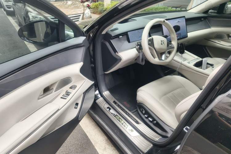 Used BYD Han L 2025 EV 701 km LiDAR Flagship Edition Driver Seat