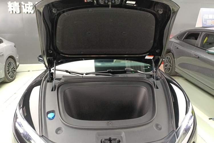 Used BYD Han L 2025 EV 701KM LiDAR Deluxe Edition Engine Bay