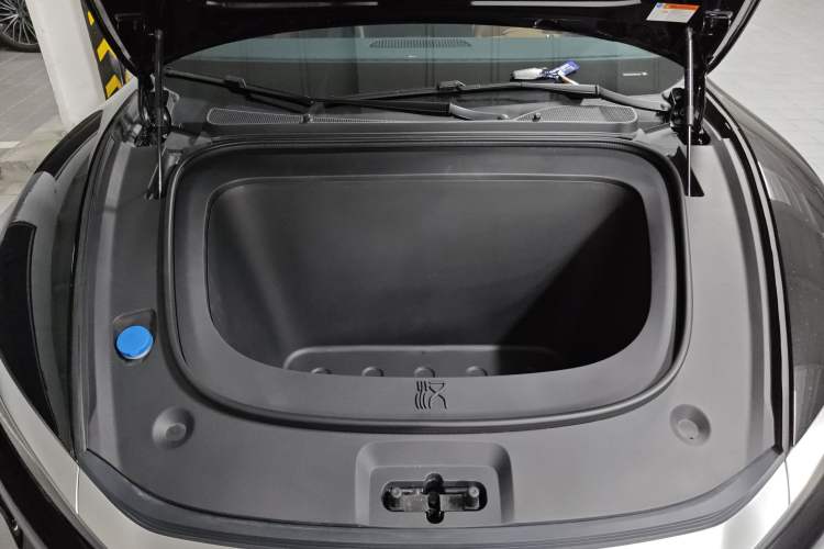 Used BYD Han L 2025 EV 701KM LiDAR Deluxe Edition Engine Bay