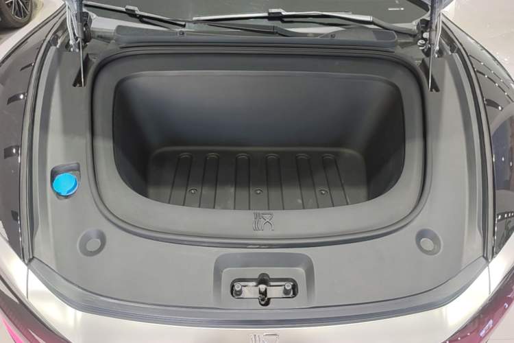 Used BYD Han L 2025 EV Four-Wheel Drive LiDAR Flagship Model Engine Bay