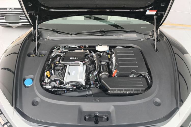 Used BYD Han L 2025 DM-i 200km LiDAR Flagship Model Engine Bay