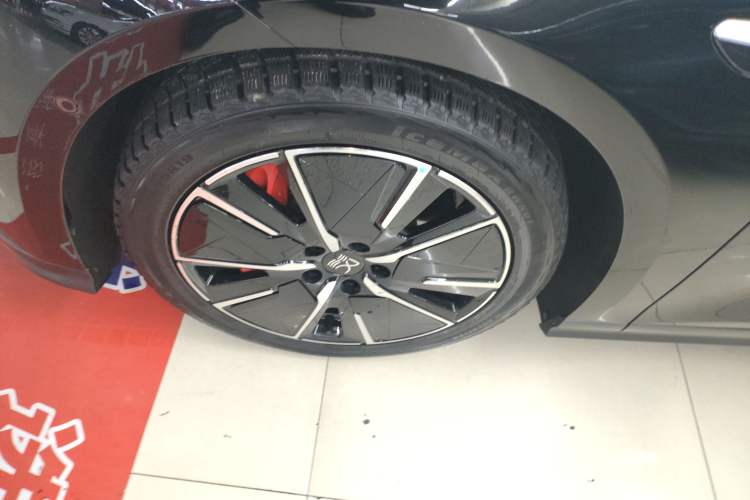 Used BYD Han L 2025 DM-i 200KM LiDAR Luxury Model Exterior 4