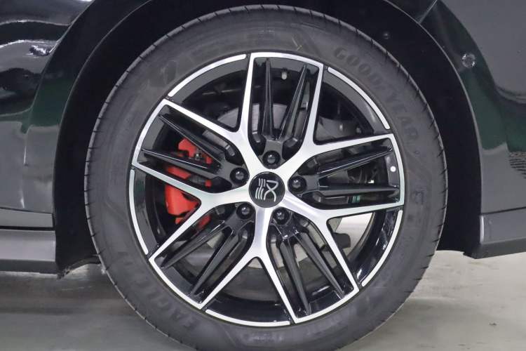 Used BYD Han L 2025 DM-p Four-Wheel-Drive LiDAR Flagship Model Exterior 5
