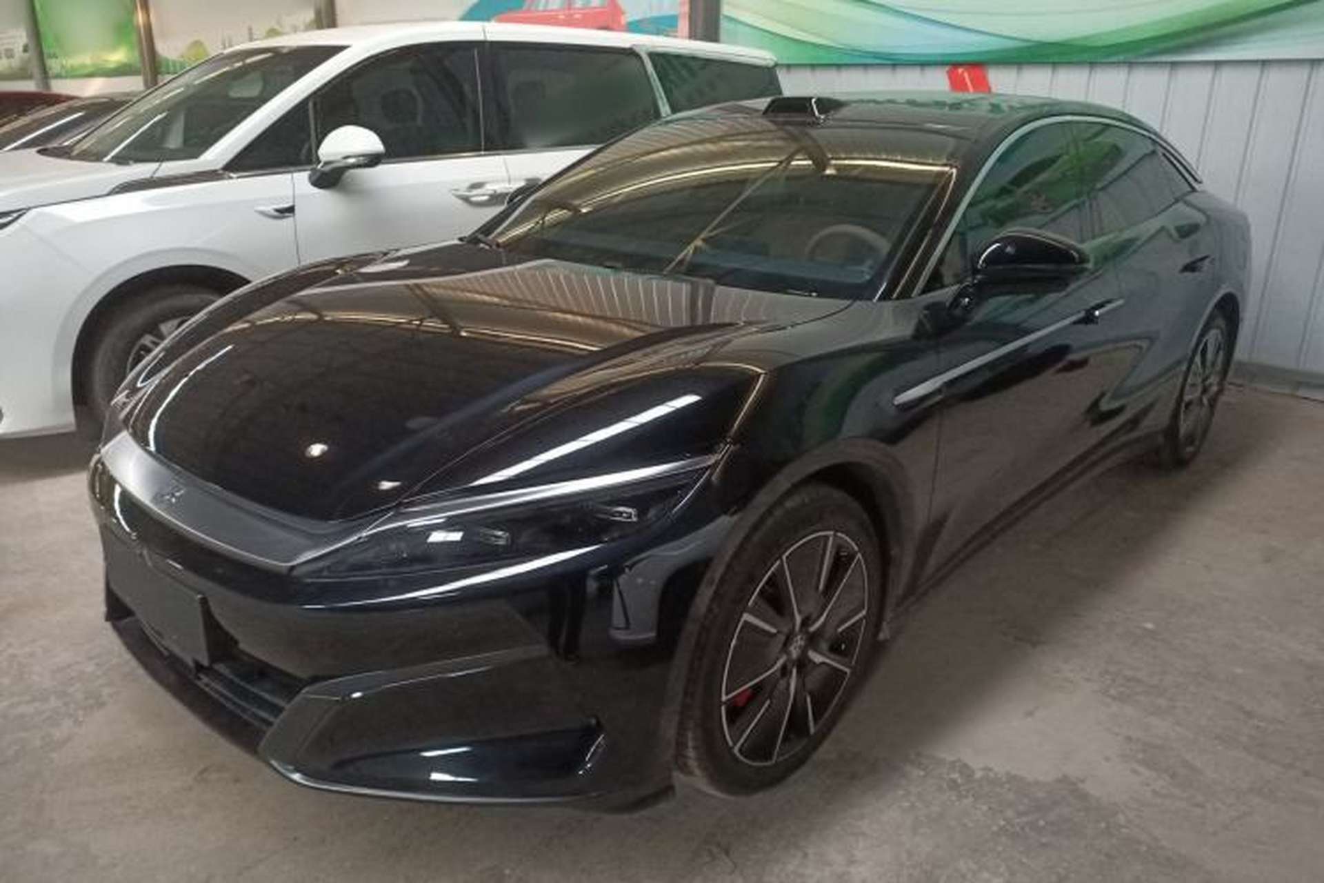 Used BYD Han L 2025 EV 701KM LiDAR Deluxe Edition Front Left 45 Deg