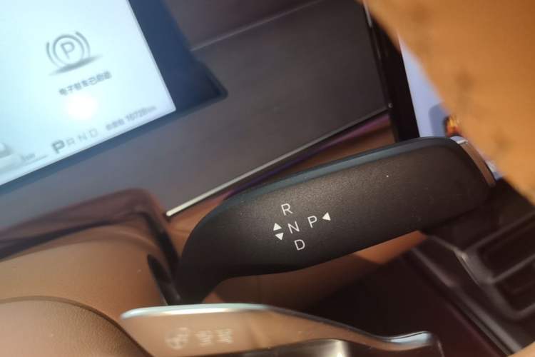 Used BYD Han L 2025 EV 701 km LiDAR Flagship Edition Gear Lever