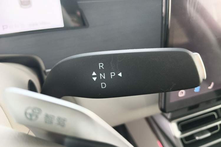 Used BYD Han L 2025 DM-i 200km LiDAR Flagship Model Gear Lever