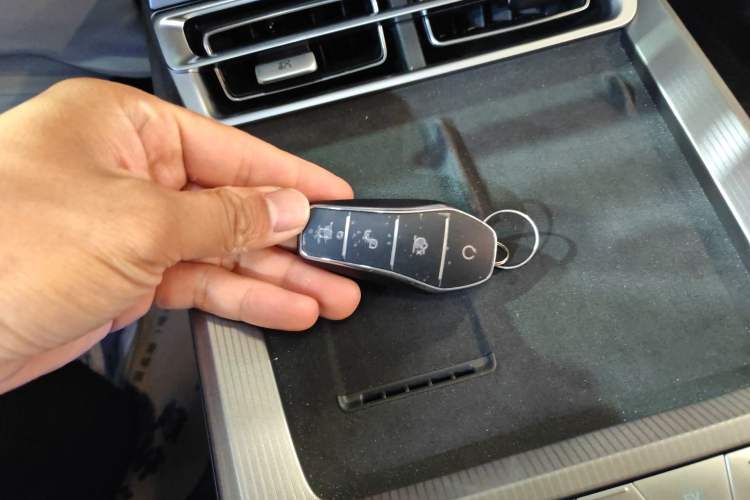 Used BYD Han L 2025 DM-i 200km LiDAR Flagship Model Interior 1