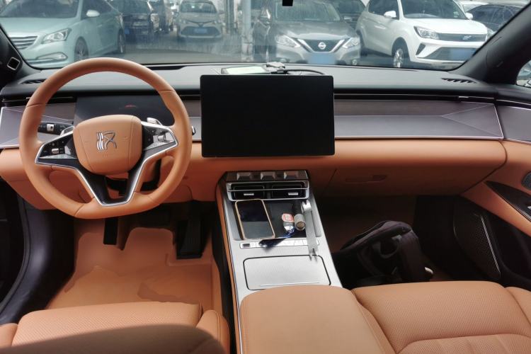 Used BYD Han L 2025 DM-i 200km LiDAR Flagship Model Interior 2