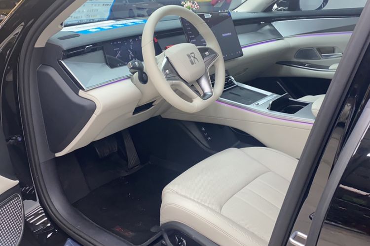 Used BYD Han L 2025 EV 701 km LiDAR Flagship Edition Interior 3