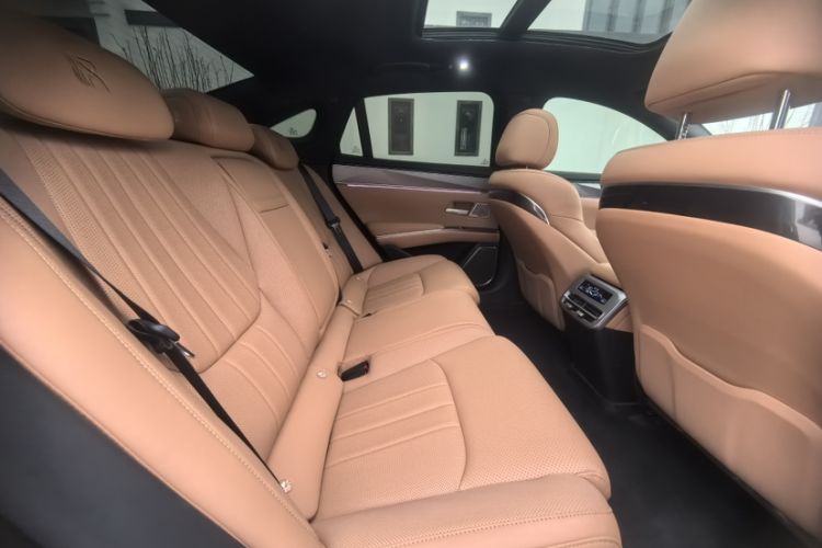 Used BYD Han L 2025 EV 701KM LiDAR Deluxe Edition Interior 6