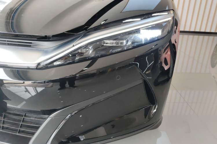 Used BYD Han L 2025 DM-p Four-Wheel-Drive LiDAR Flagship Model Left Front Headlight